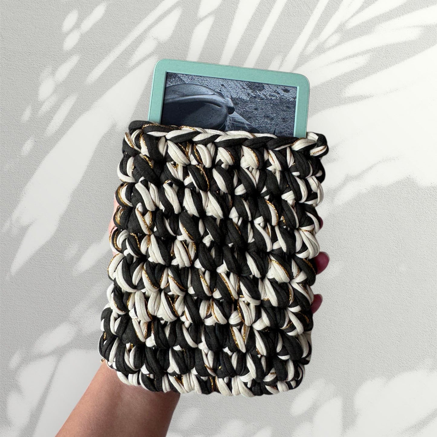 L'Endormi Kindle Pouch in Khaki, Gold, and Beige